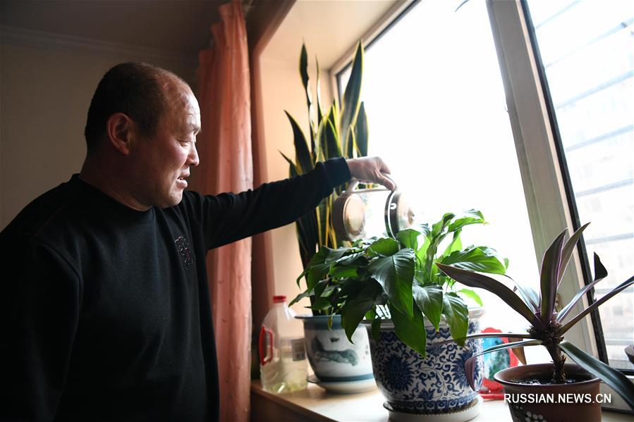 Пожилой любитель экстремальных прыжков в воду из города Муданьцзян