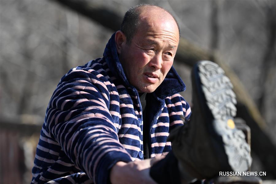 Пожилой любитель экстремальных прыжков в воду из города Муданьцзян