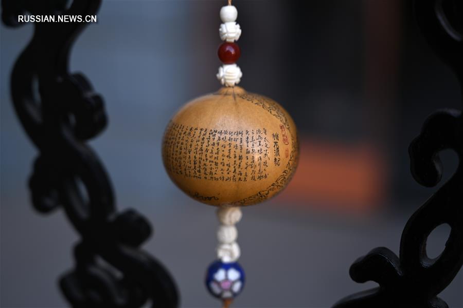 Резьба по тыкве -- традиционное искусство провинции Ганьсу