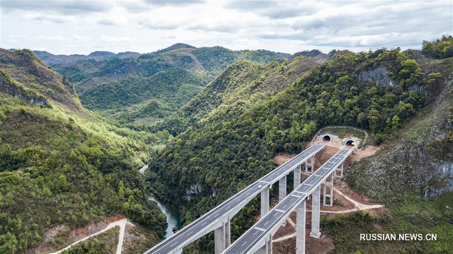 В провинции Гуйчжоу полностью введено в эксплуатацию скоростное шоссе Саньду -- Либо