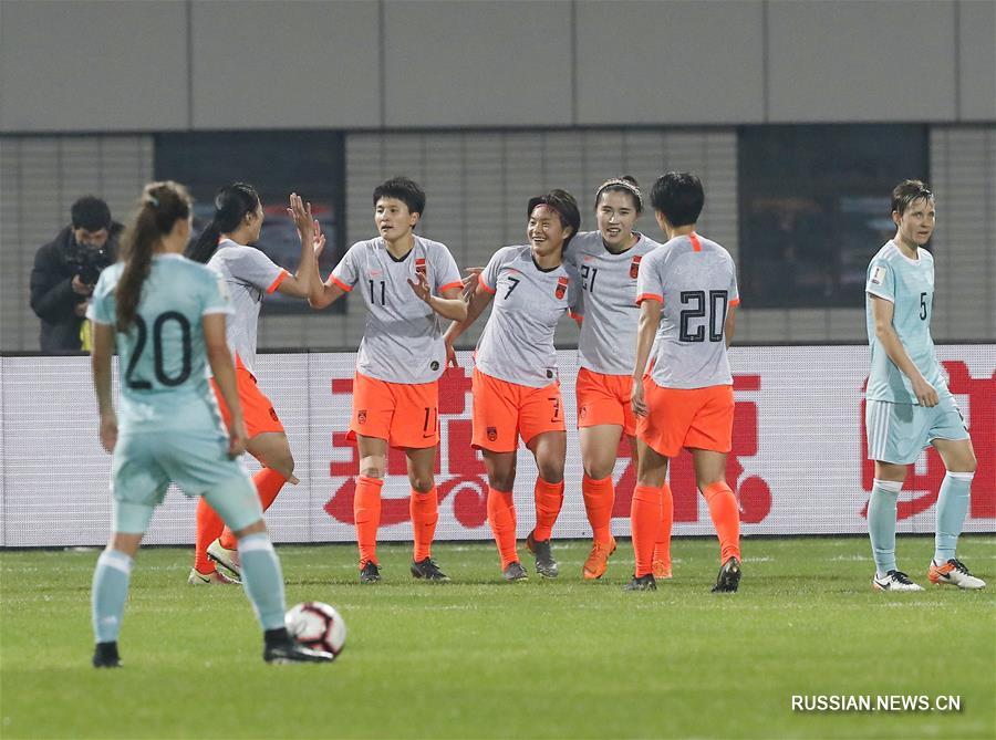 Футбол -- Турнир четырех стран по женскому футболу: Китай обыграл Россию