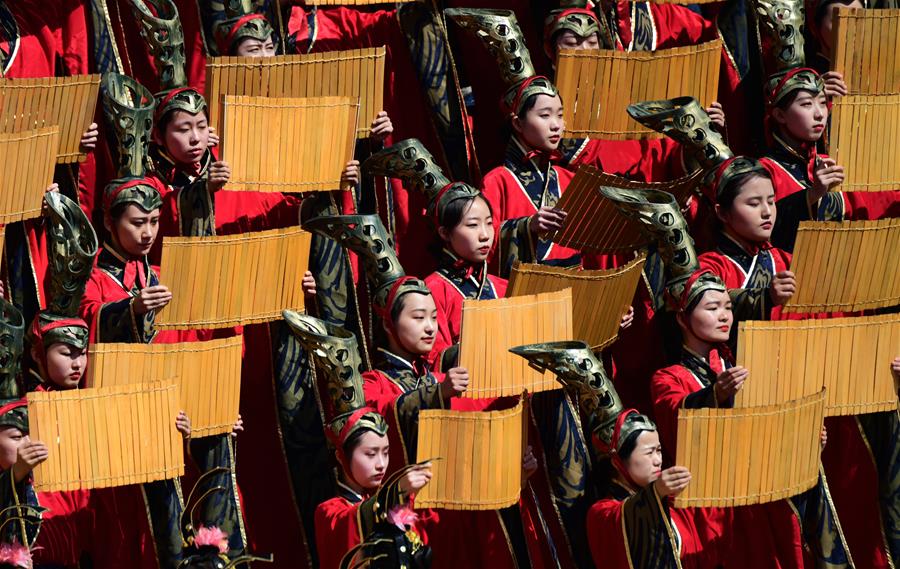 В провинции Шэньси состоялась церемония поминовения легендарного первопредка китайской нации Хуанди