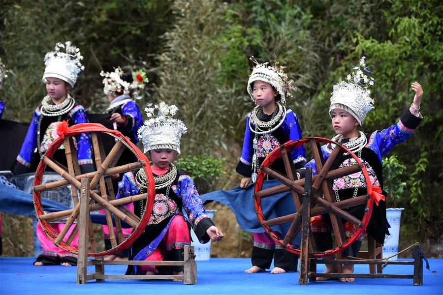 Мяоский культурно-фольклорный фестиваль в честь праздника Саньюэсань