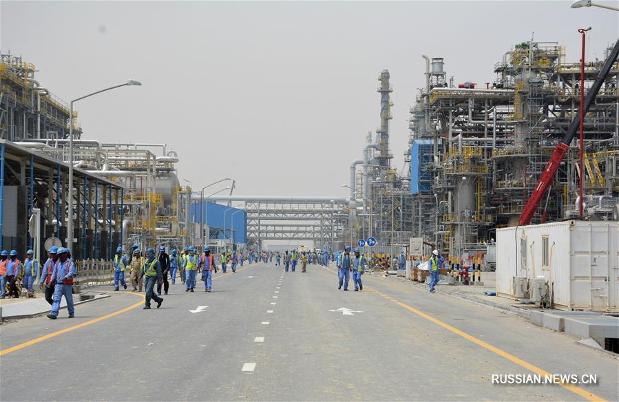 Кувейтский нефтеперерабатывающий завод, построенный китайской корпорацией "Синопек"