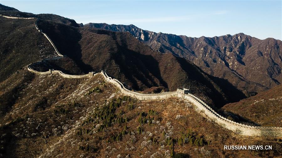 Весенний пейзаж на участке Великой китайской стены Мутяньюй