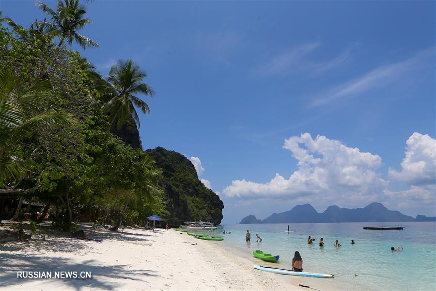 Красивые пейзажи побережья филиппинской провинции Палаван 