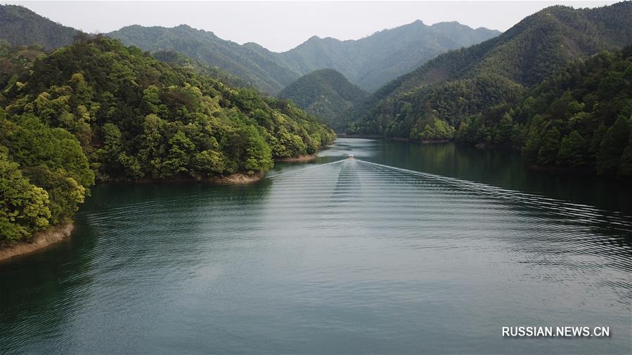 Очаровательные виды ландфаштного парка Тайпинху в провинции Аньхой
