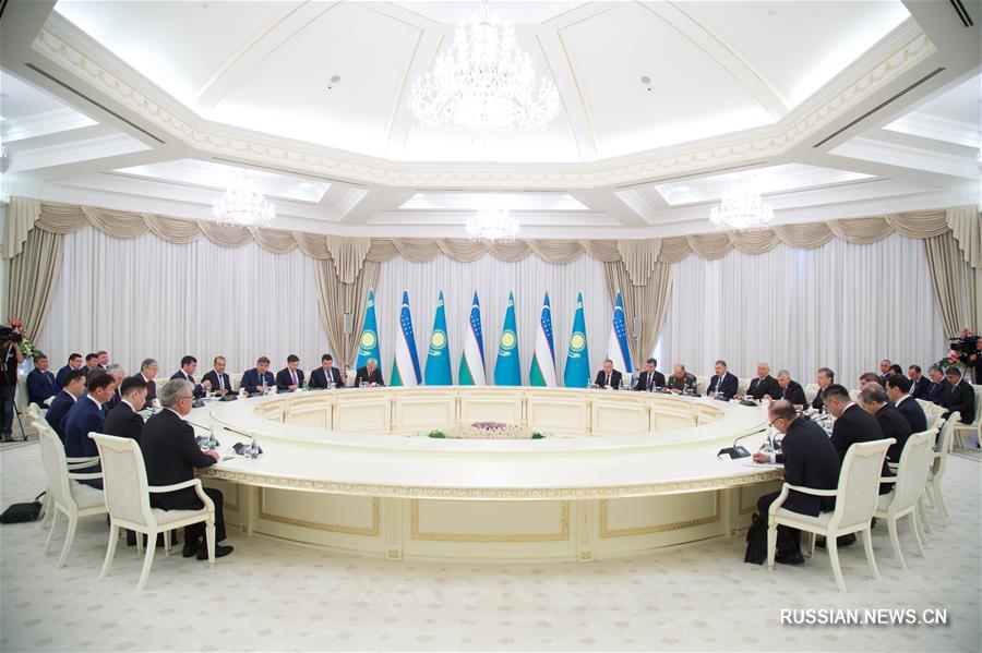 Узбекистан и Казахстан договорились поднять взаимный товарооборот до 5 млрд долларов