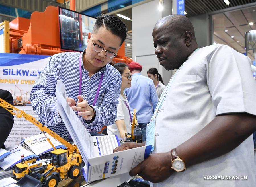 В провинции Гуандун открылась 125-я Китайская ярмарка импортных и экспортных товаров