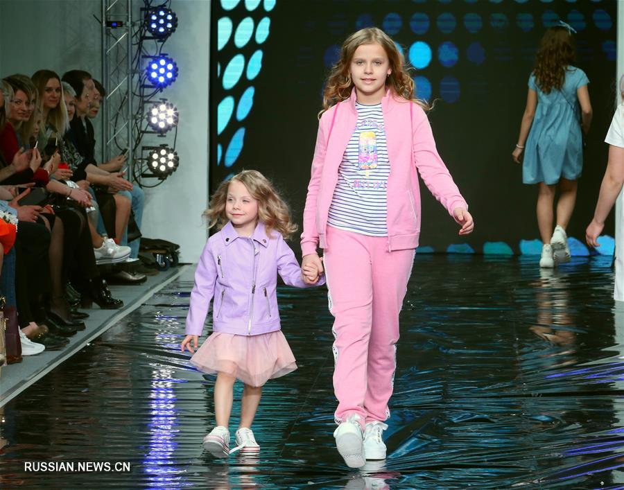 Показ одежды для детей на Белорусской неделе моды в Минске