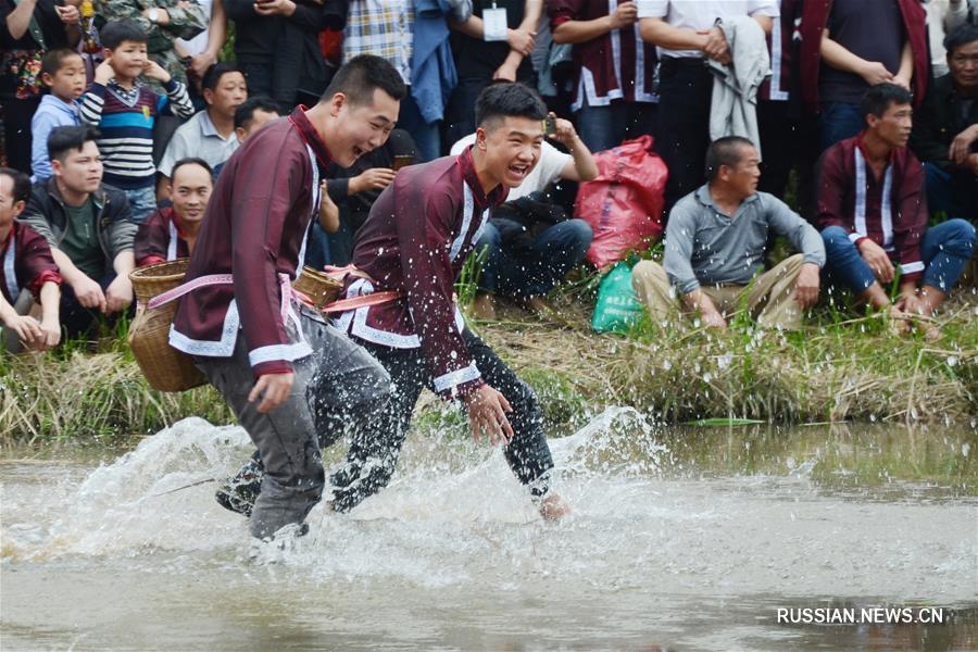 В провинции Хунань прошел праздник дунских песен