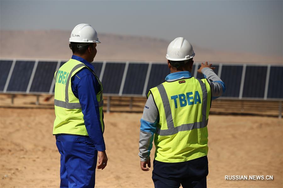 Китай возводит в пустыне Египта крупную гелиоэлектростанцию