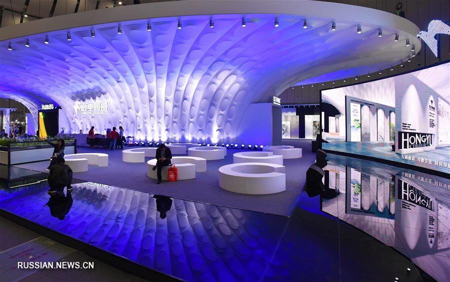 В Фошане проходит Китайская международная выставка керамической и сантехнической продукции 2019