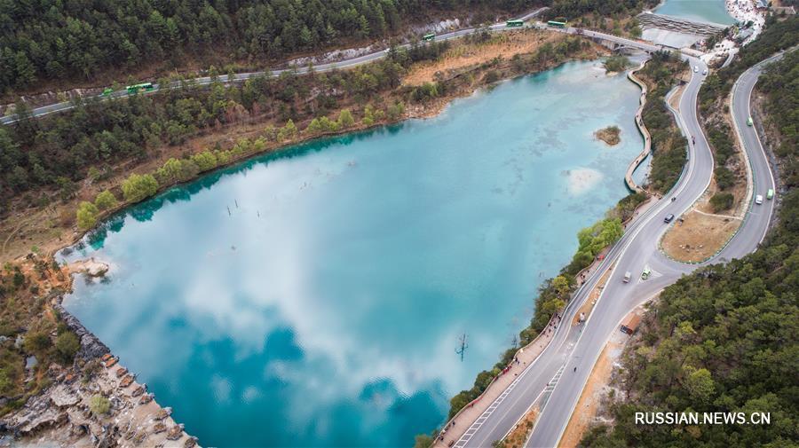 Чарующие виды Долины Голубой луны в Юньнане