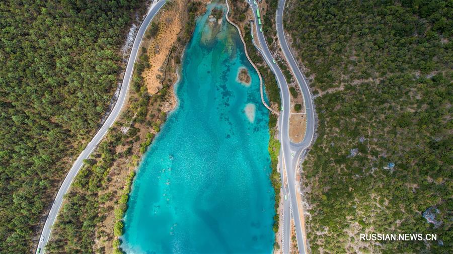 Чарующие виды Долины Голубой луны в Юньнане