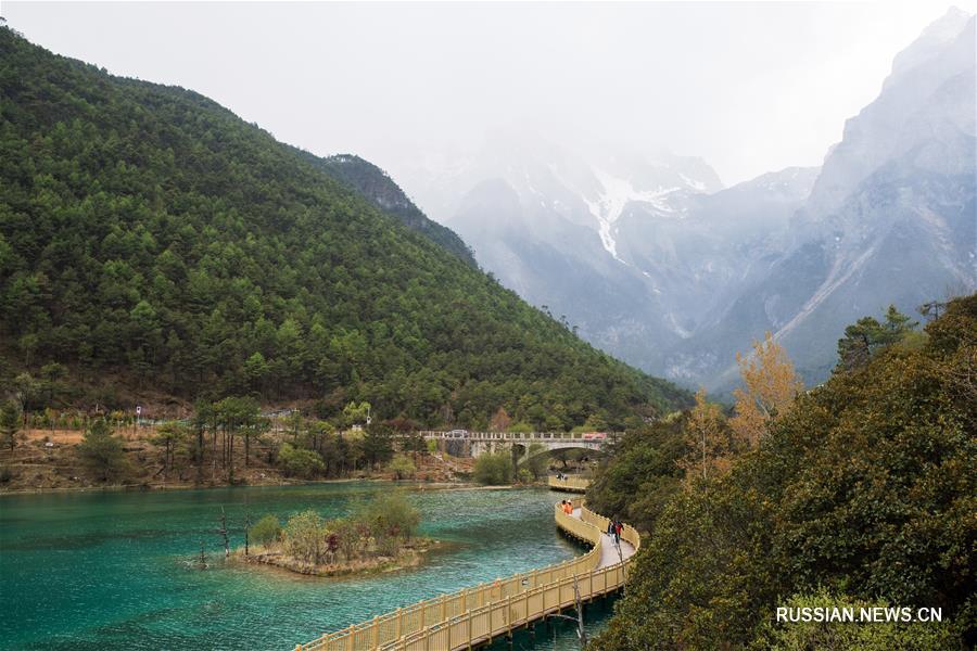 Чарующие виды Долины Голубой луны в Юньнане