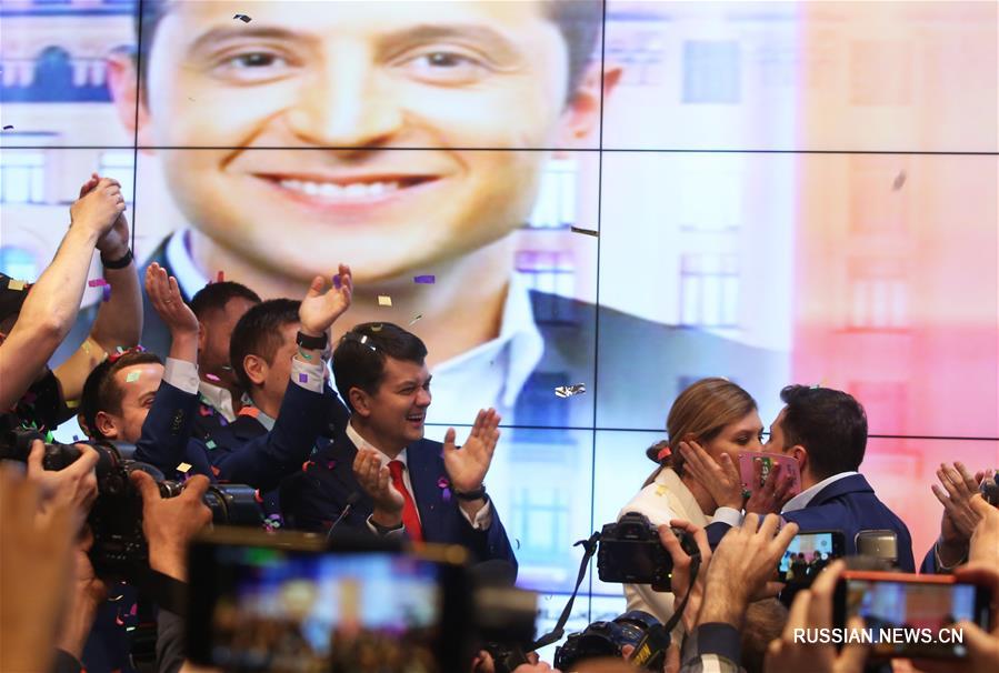 В выборах президента Украины лидирует Владимир Зеленский