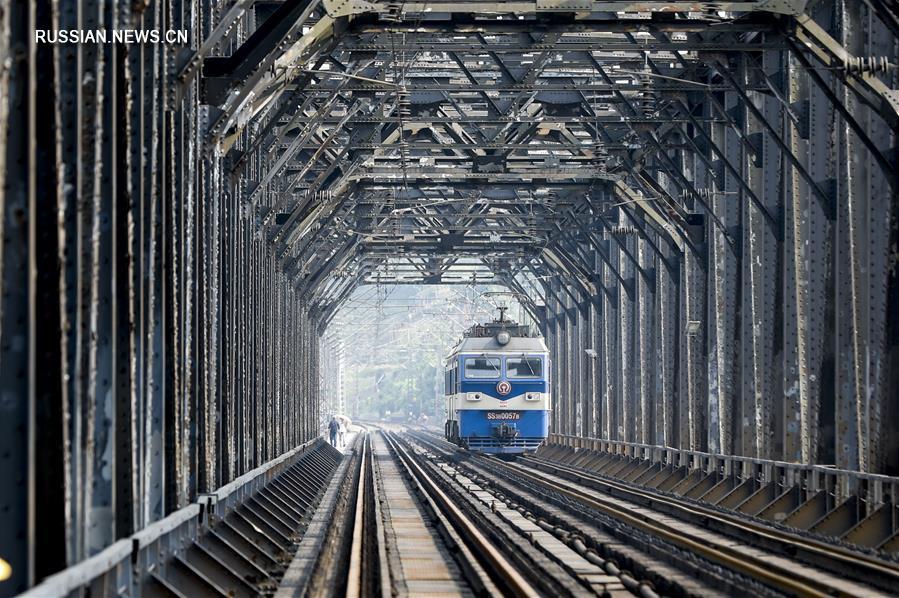 Новый железнодорожный мост Байшато скоро введут в эксплуатацию в Чунцине