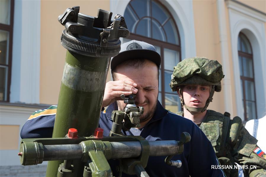 В Петербурге прошла выставка "Сирийский перелом"