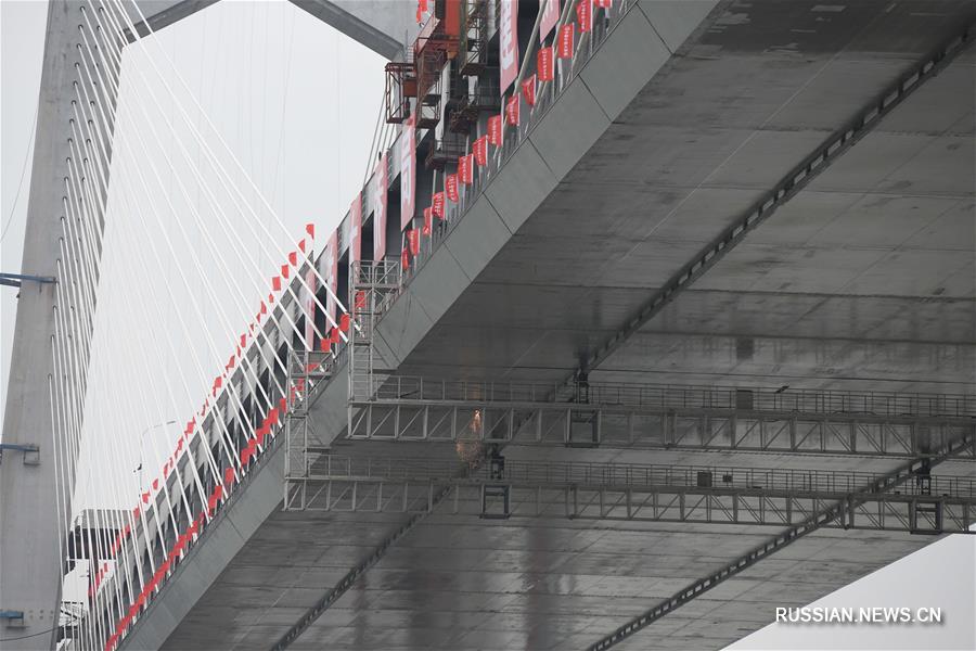 В провинции Аньхой завершилось смыкание моста через Янцзы на ВСЖД Шанцю -- Хэфэй -- Ханчжоу