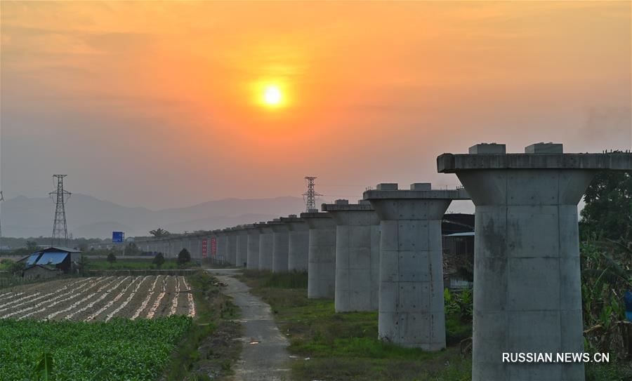 Продолжается строительство железнодорожной магистрали Китай-Лаос