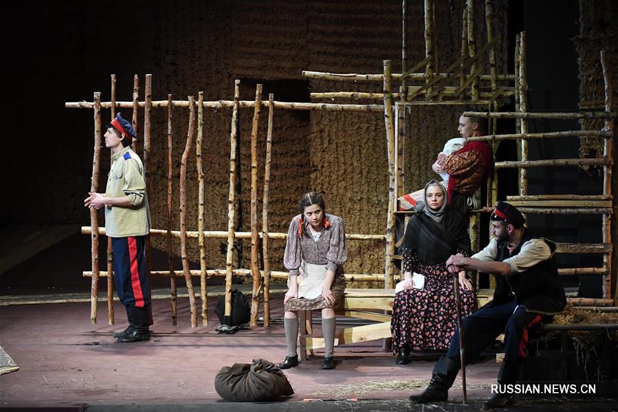 В Харбине посмотрели российскую пьесу "Тихий Дон"