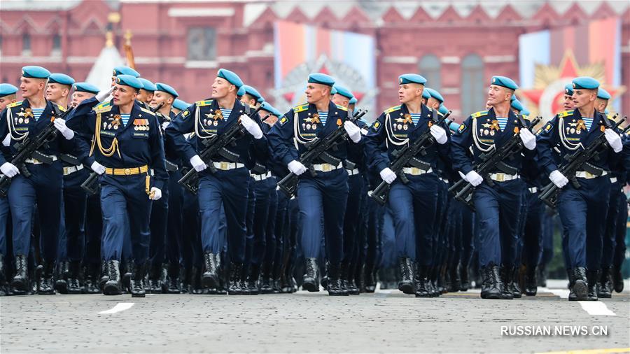 Парад по случаю 74-й годовщины Победы в Великой Отечественной войне прошел в Москве