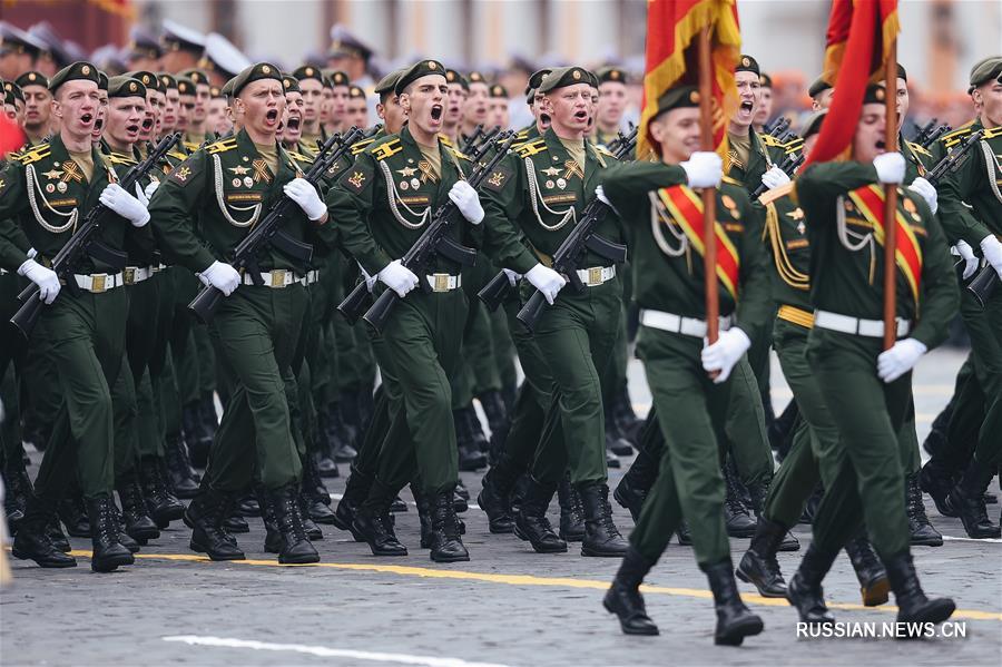 Парад по случаю 74-й годовщины Победы в Великой Отечественной войне прошел в Москве