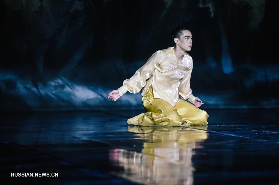 Репетиция китайского балета "Эхо вечности в Москве"