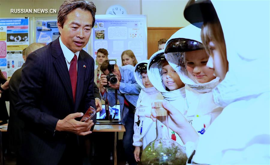 Китайские компании принимают участие в 13-м Всеукраинском фестивале науки