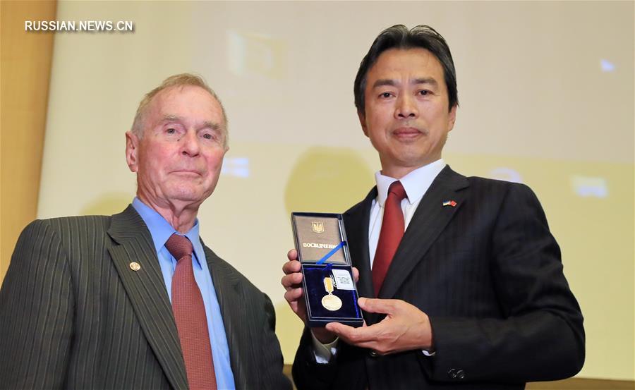 Китайские компании принимают участие в 13-м Всеукраинском фестивале науки