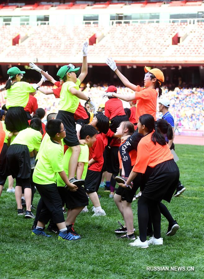 Здоровье нации -- Школьный фестиваль физкультуры на стадионе "Птичье гнездо"