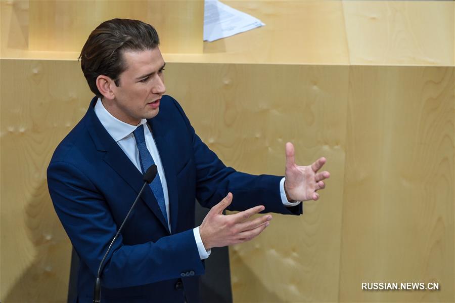 Австрийский парламент вынес вотум недоверия канцлеру