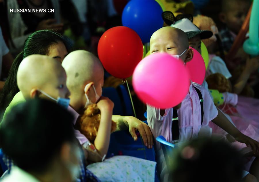 В Пекинской детской больнице прошла благотворительная акция для детей, страдающих от заболеваний крови