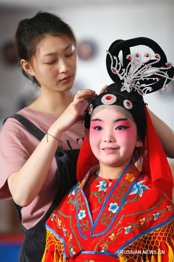 Живое наследие традиционной китайской оперы в одной из школ Циндао