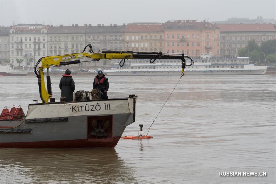 При столкновении двух судов на реке Дунай в Будапеште 7 человек погибли, несколько пропали без вести
