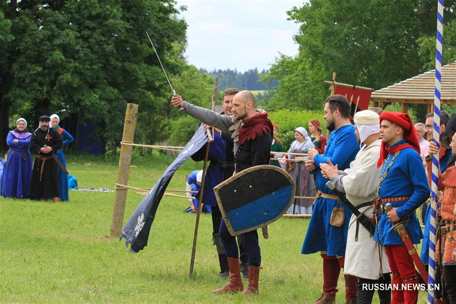 Фестиваль "Эпоха рыцарства" прошел близ Минска