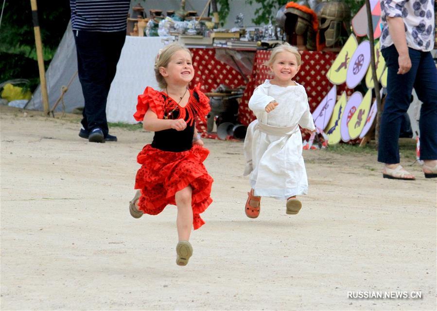Фестиваль "Эпоха рыцарства" прошел близ Минска