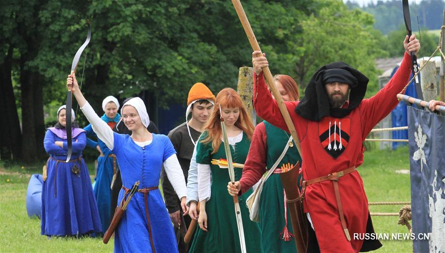 Фестиваль "Эпоха рыцарства" прошел близ Минска