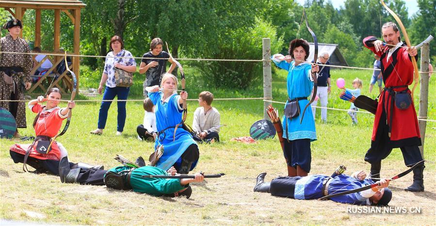 Фестиваль "Эпоха рыцарства" прошел близ Минска