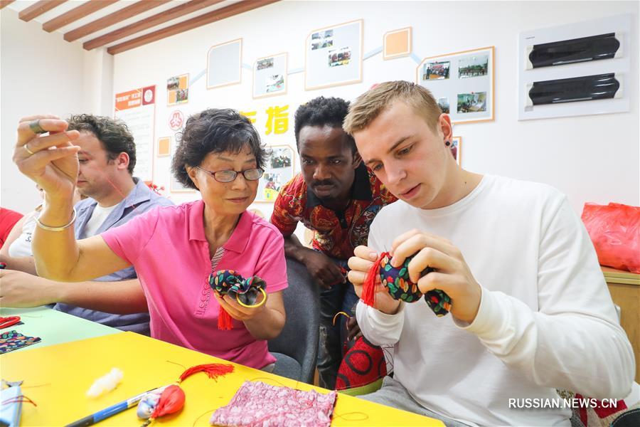 Китайцы готовятся к встрече Дуаньуцзе