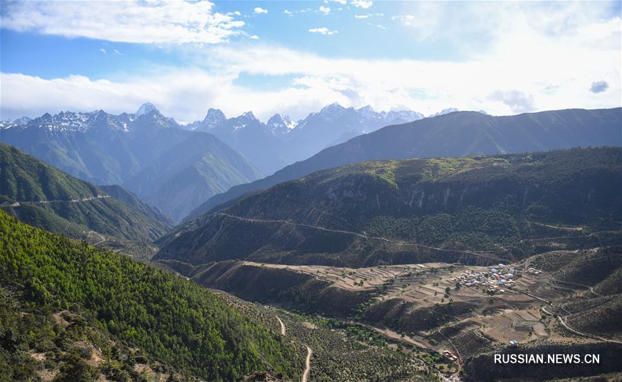 Гора Дамэйюн в Тибетском АР