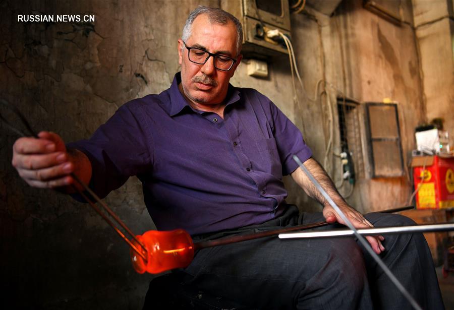 （新华视界）（1）古老的玻璃制作技艺