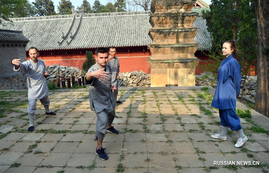 За тысячу вёрст в погоне за мечтой -- кунг-фу история девушки из России