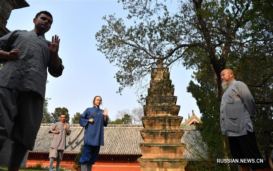 За тысячу вёрст в погоне за мечтой -- кунг-фу история девушки из России