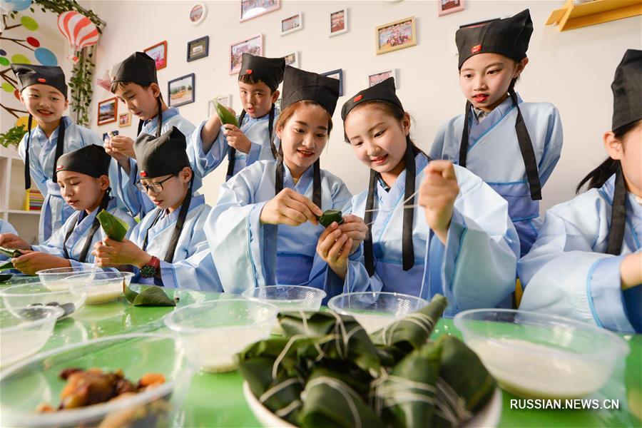 Праздник Драконьих лодок в Китае