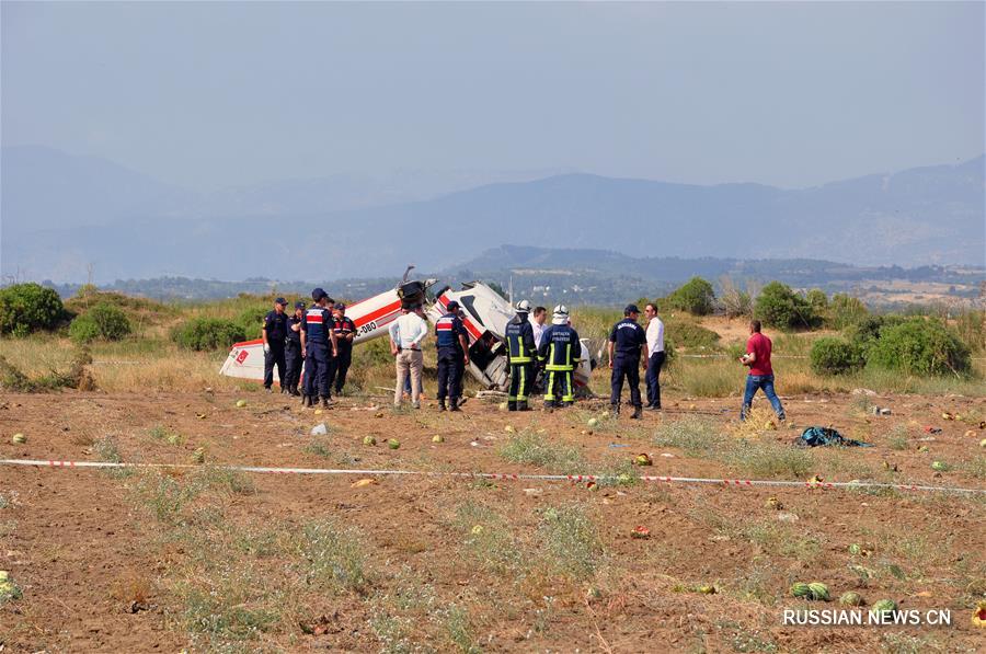 Крушение учебного самолета в Турции унесло жизни двух человек