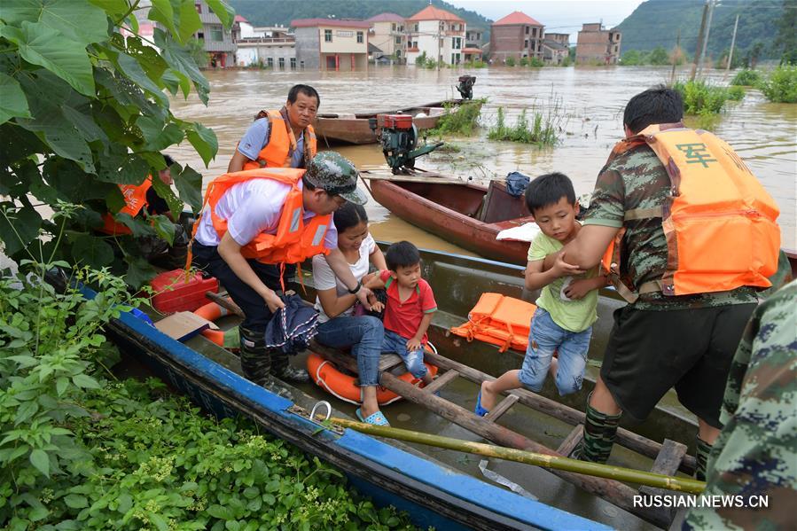 Наводнения в провинции Цзянси затронули более 2 млн человек