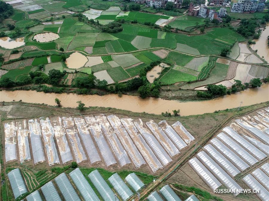 Наводнения в провинции Цзянси затронули более 2 млн человек