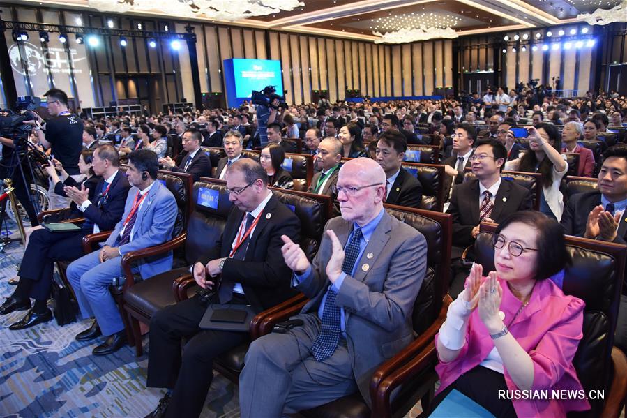 Глобальный форум по здравоохранению БАФ открылся в городе Циндао